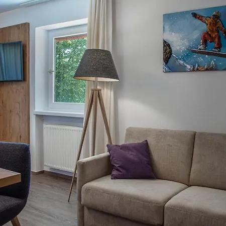 Chiemgaufuchs - Chiemgaukarte Aparthotel 3*