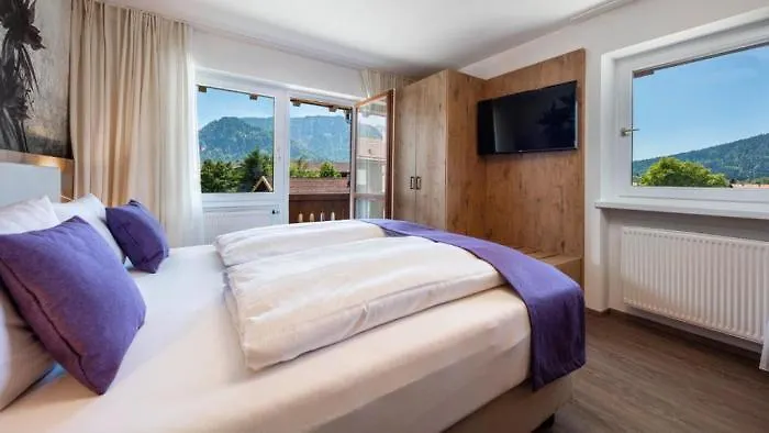 Chiemgaufuchs - Chiemgaukarte Apart Otel 3*