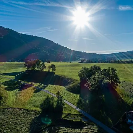 Chiemgaufuchs - Chiemgaukarte Hotel apartamentowy